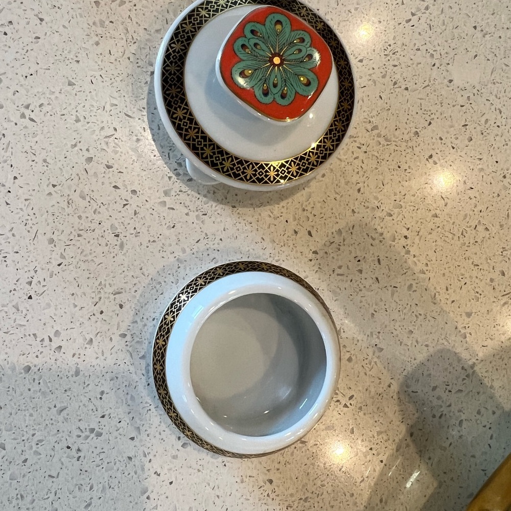 Versace Gold Combi Pot - Picture 11 of 11